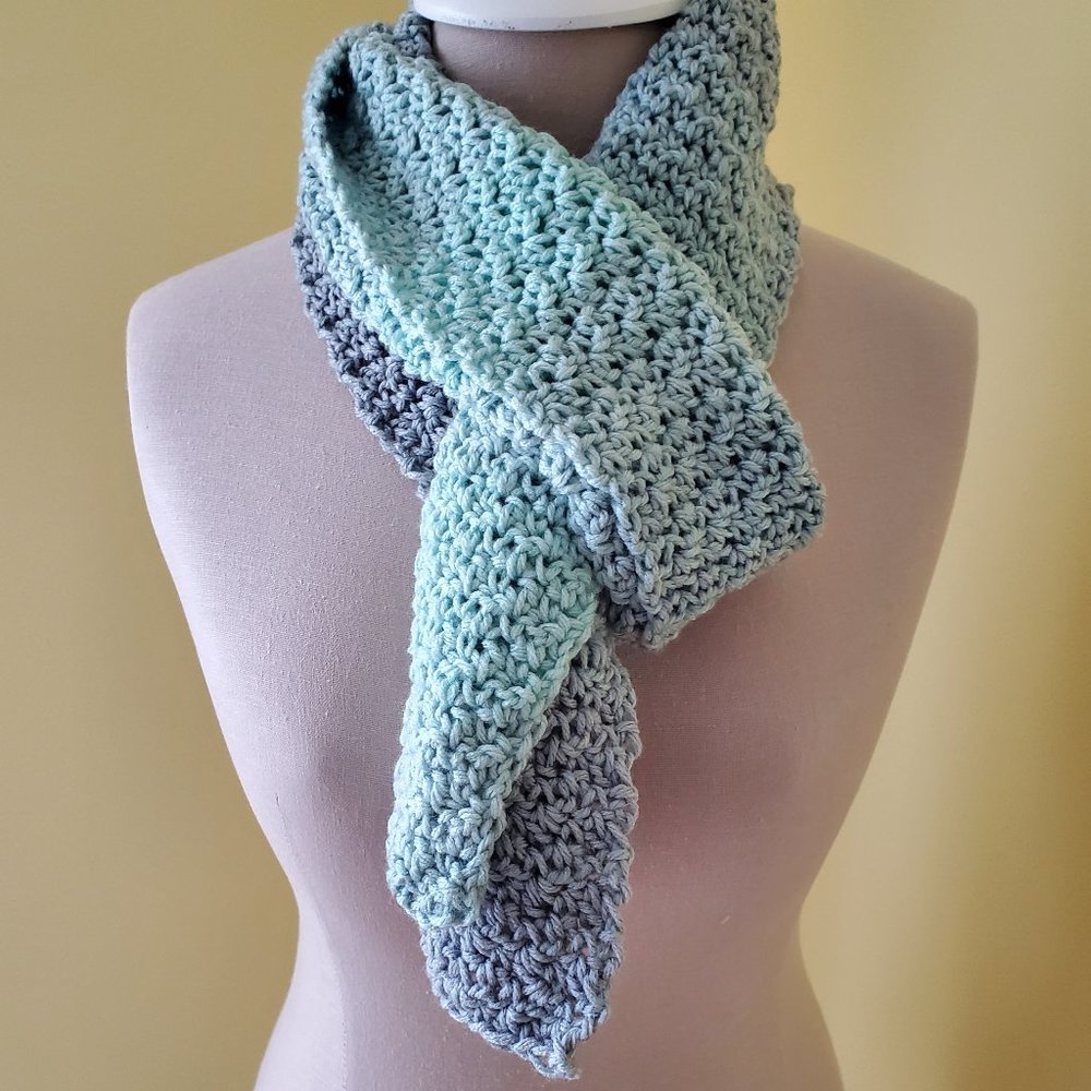 Crochet Berry Stitch Ombre Scarf/New